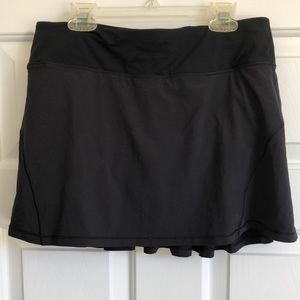 Lululemon black pleated tennis skirt women 6 tall